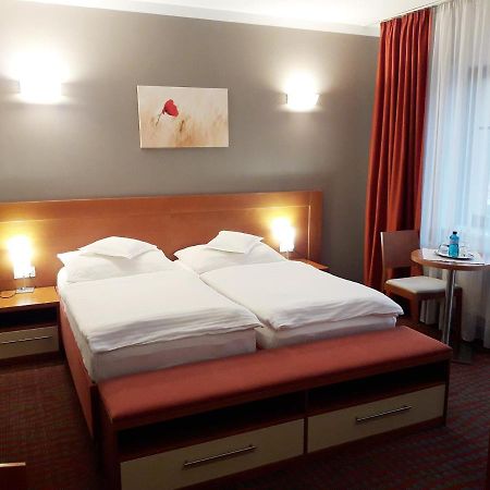 Katerain Hotel, Restaurace, Wellness Opava Esterno foto