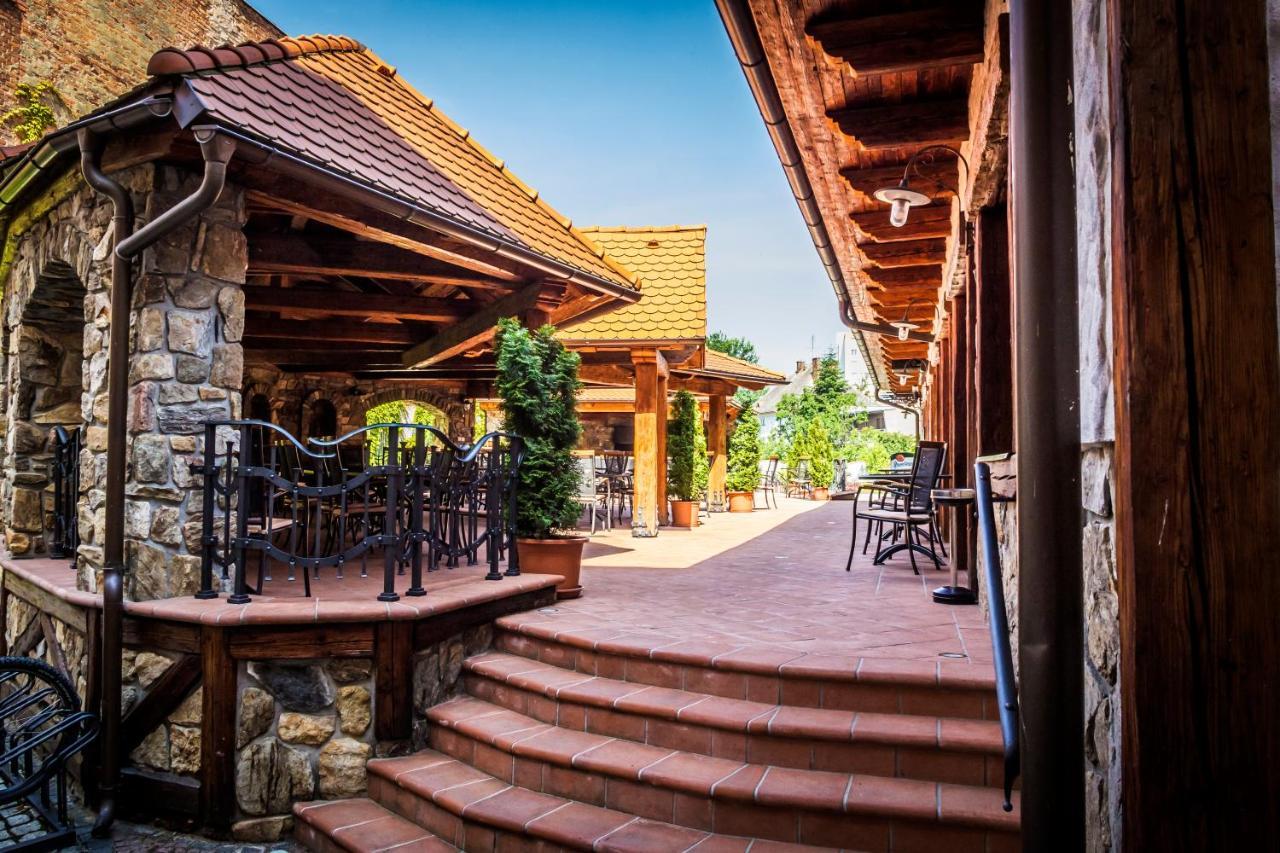 Katerain Hotel, Restaurace, Wellness Opava Esterno foto